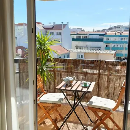 Acolhedor Frente Mar Com Piscina קוסטה דה קפאריקה