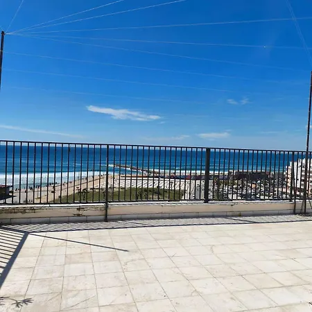 Acolhedor Frente Mar Com Piscina *